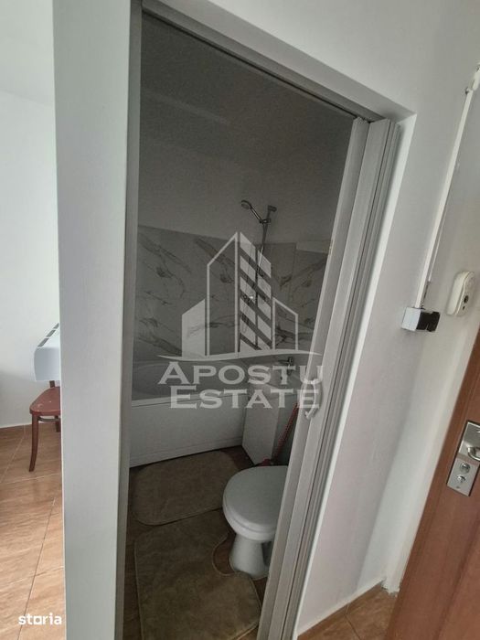 Garsoniera de vanzare, zona UMT, Timisoara