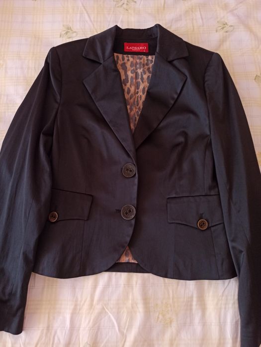 Сатенено дамско сако