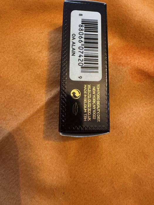 Vand diverse machiaje unele sunt noi unele sunt probate