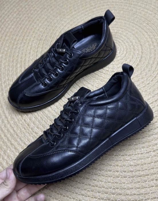 Новые кроссовки и мокасины