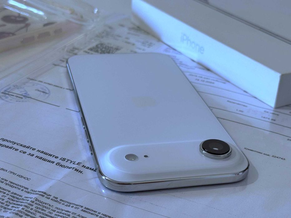 Бартер! 16м.Гаранция! Като НОВ! iPhone Air Cloud White (Бял)