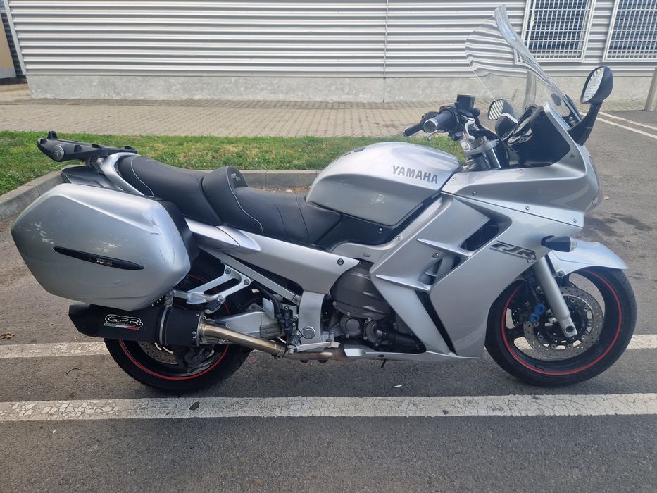 Yamaha FJR 1300 .