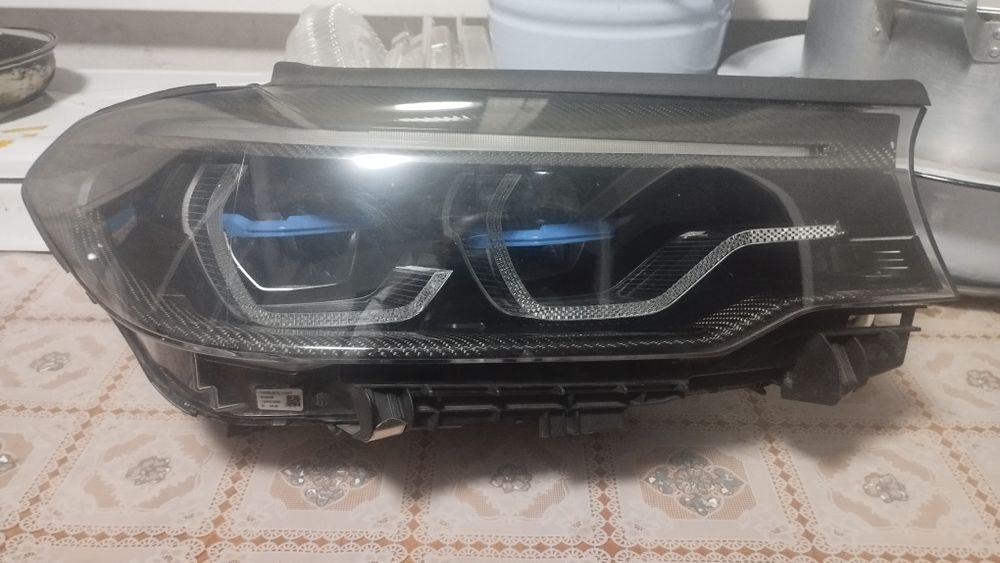 Продам фару на БМВ G 30 530