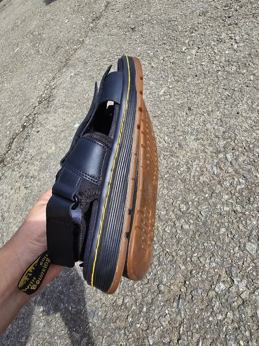 Sandale Dr Martens marimea 37