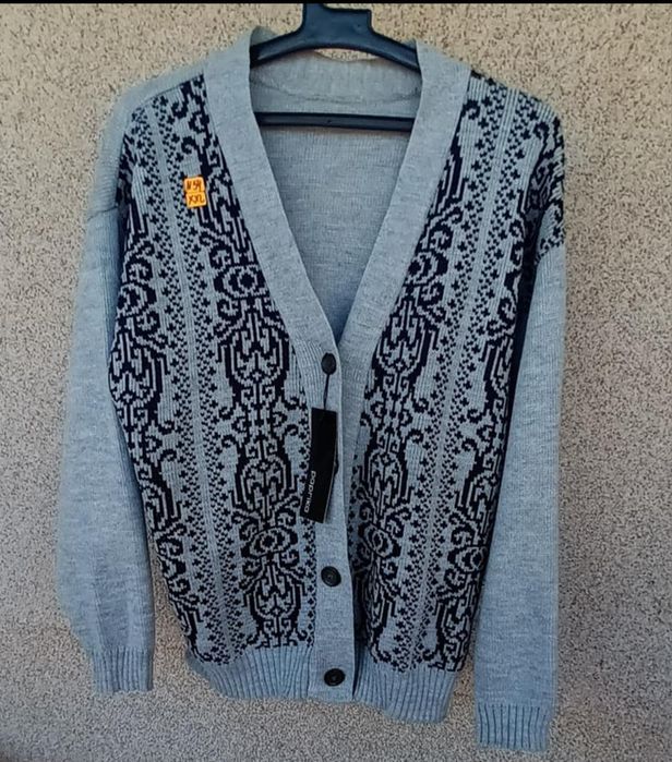 Дамски болера и жилетки.