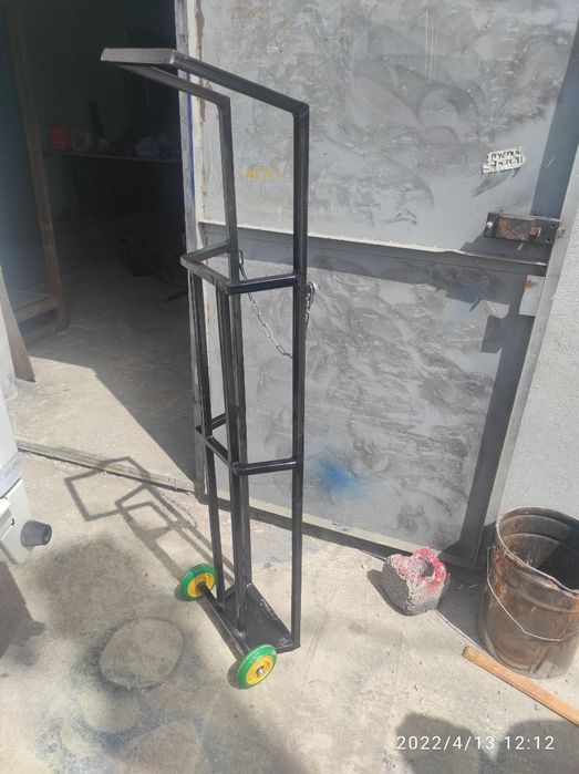 Тележка для перевозки кислордных баллонов