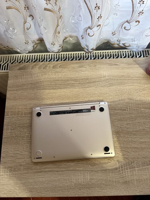Laptop asus pentru birou