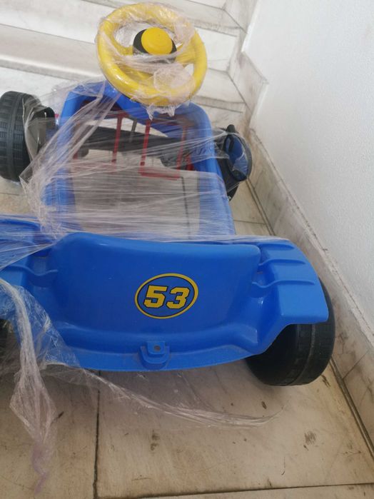 Кола с педали и клаксон