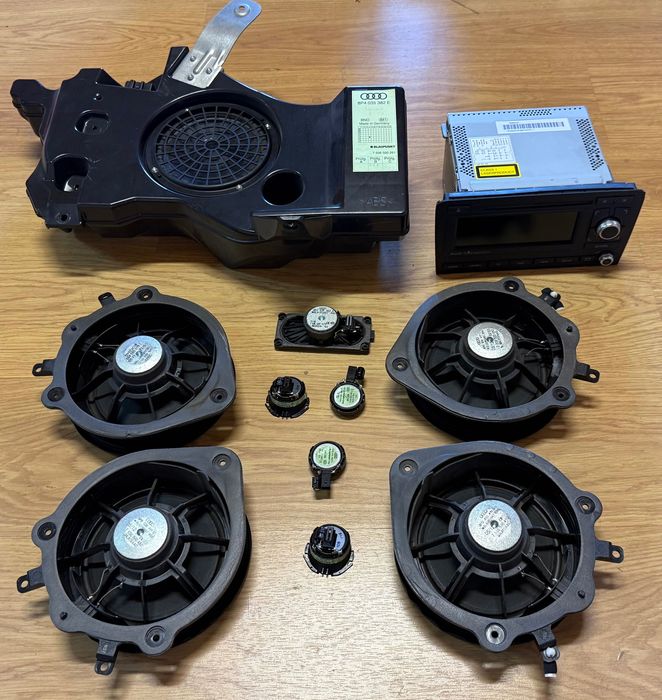 Sistem audio Audi A3 8P original ! Navigatie + Sound System difuzoare bose bosse