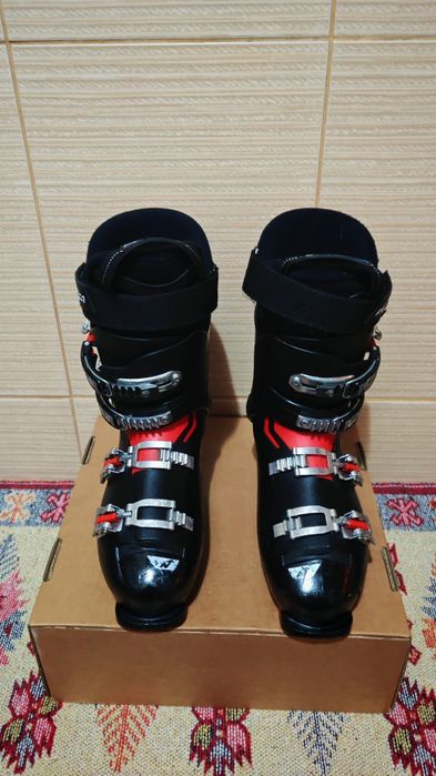 Clapari ski Nordica Nr 42-42,5 ,mondo 27,5