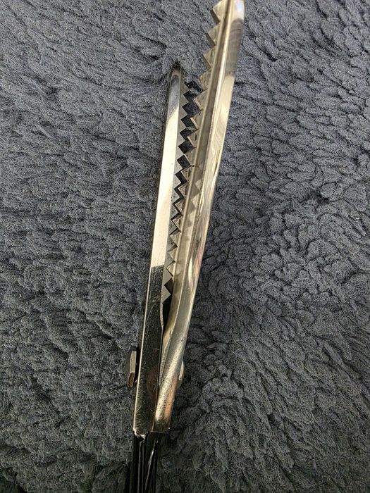 Foarfeca zig zag