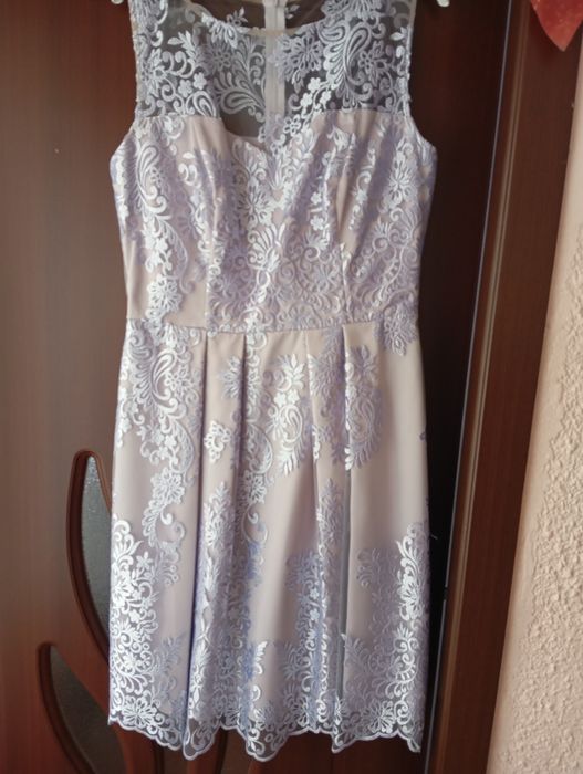 Rochiță superbă din dantela calitativă