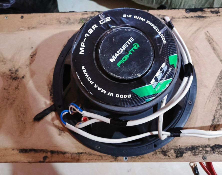 subwoofer sotiladiMachete Fight R 1.200 MAX 2.400