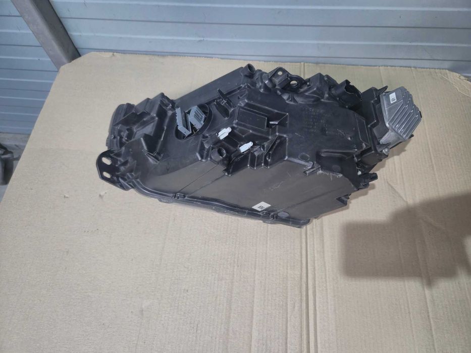Far Dreapta Full Led Volvo XC40 Dupa 2018 cod 31655636