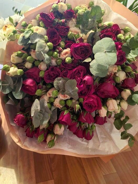 Арзан бағаға керемет букет гүлдер