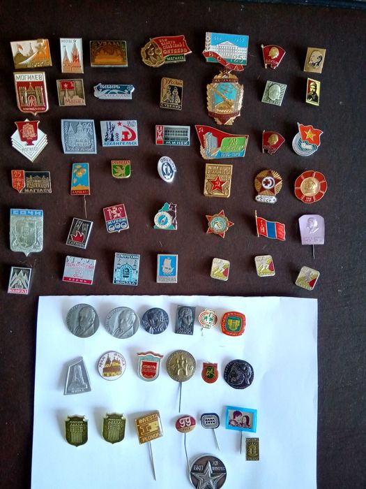 Значки сбирка 62 броя - съветски и соц български