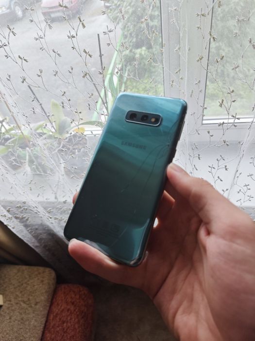 Samsung s10e 6/128