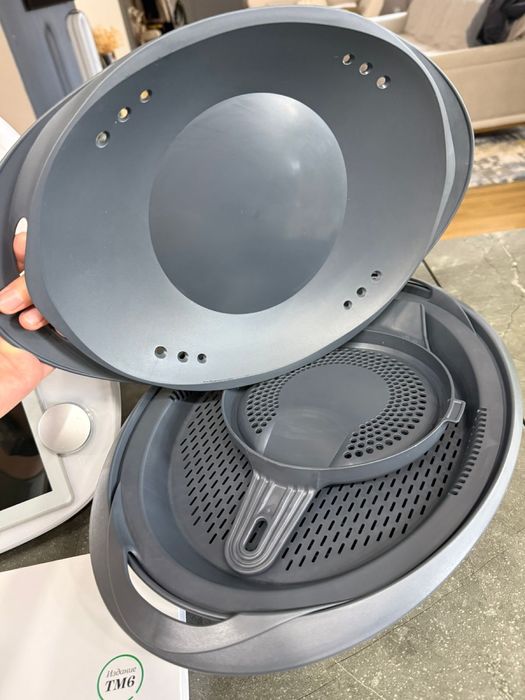 Продаётся Thermomix TM6