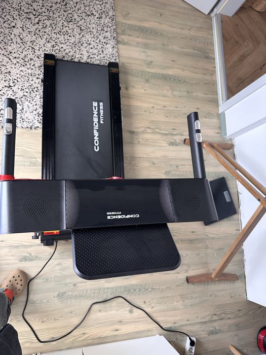 Сгъваема пътека за бягане Confidence Fitness