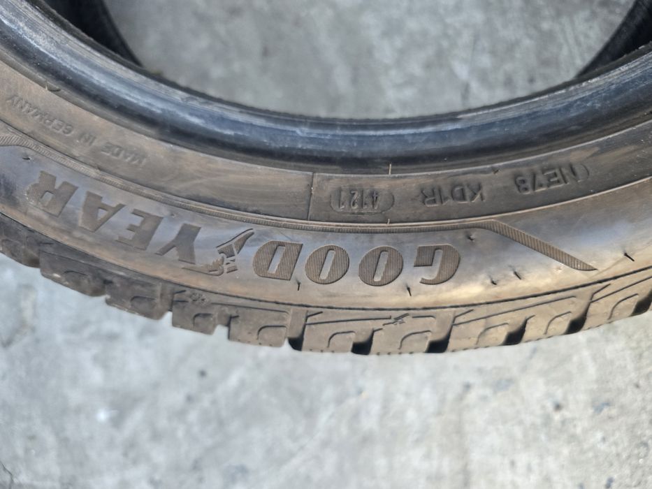 Anvelope iarna 225 50 18