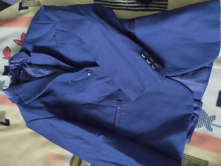 Школьные сумки и кастюмы