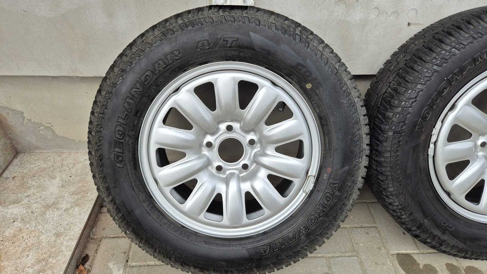 Vand 4 roti Alkar Hibrydad 5x114,3 pentru Duster, echipate cu anvelope Yokohama Geolandar