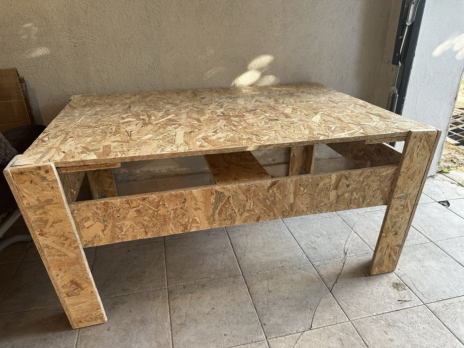 Маса от дърво OSB