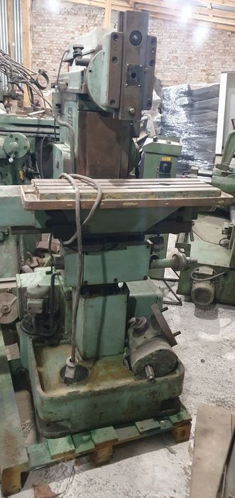 Щос машуна фреза