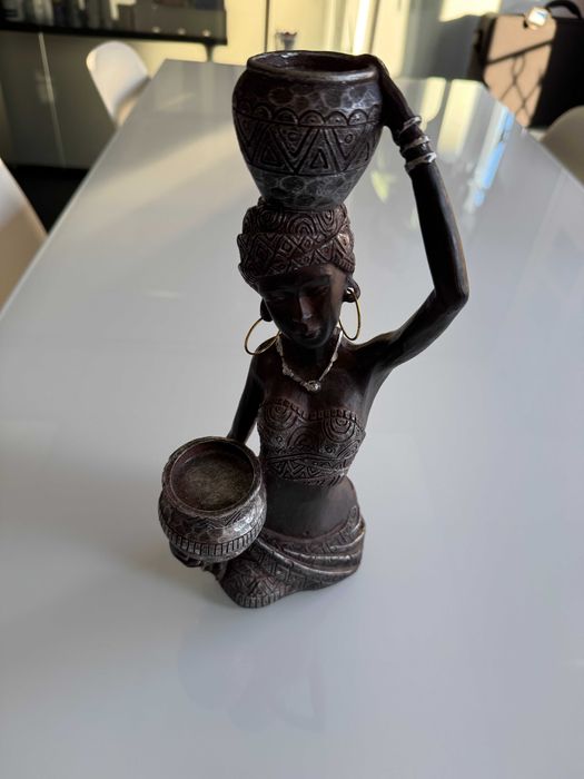 Африканска фигура - декорация за дома