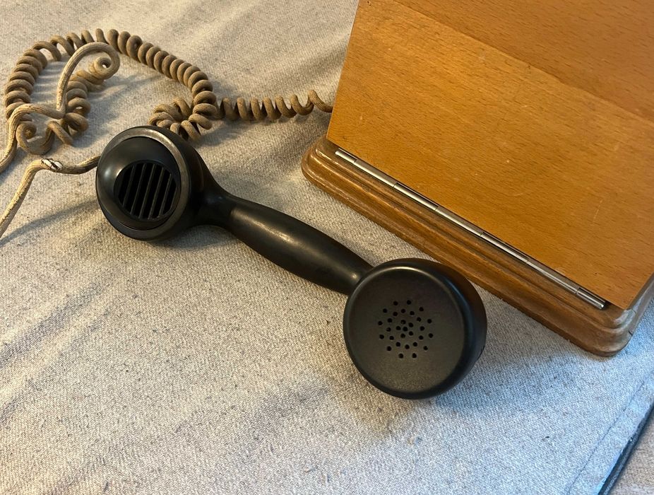 Telefon vechi manual lemn H Fahrni Germania colectie functional