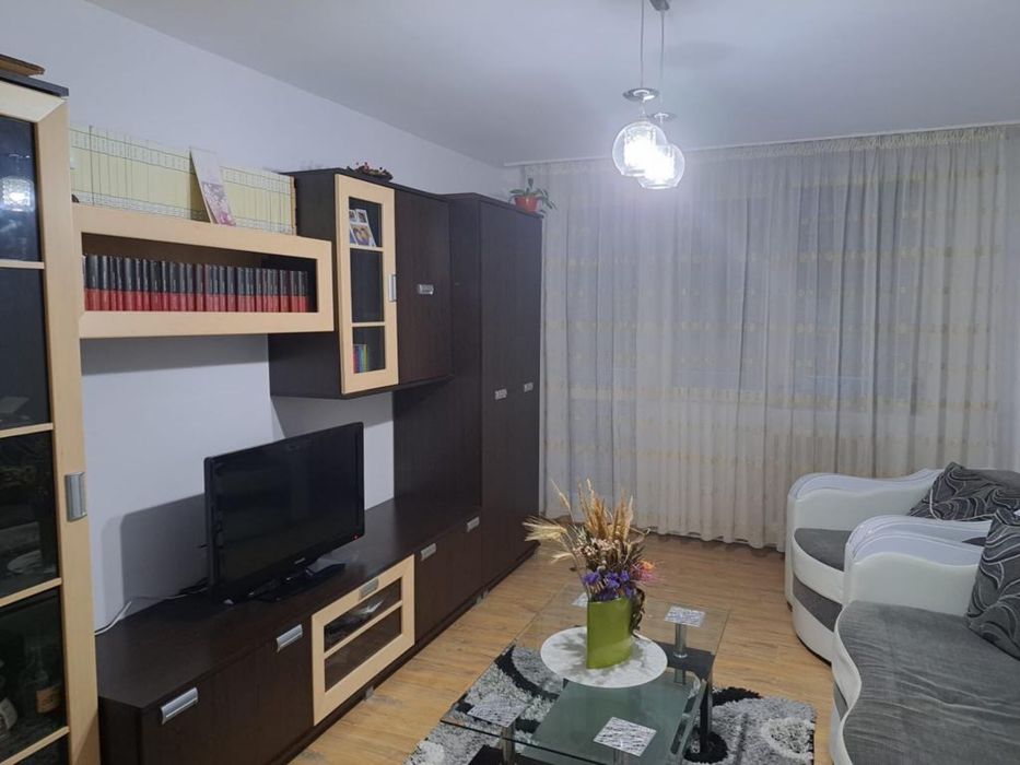 Inchiriere apartament