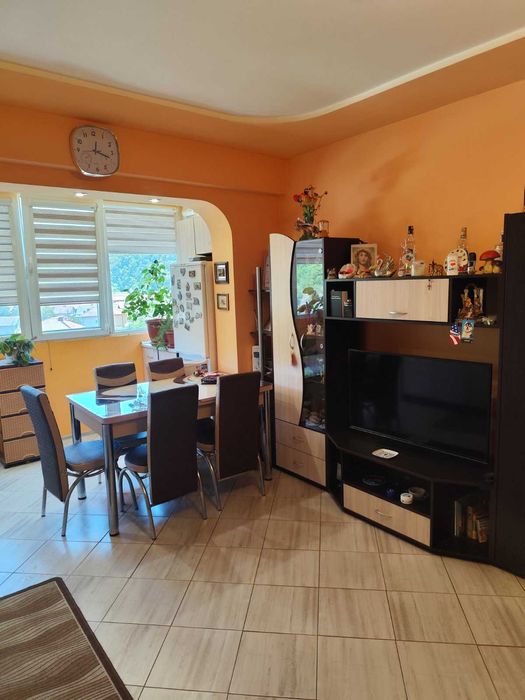 Продава се Тристаен апартамент в Тетевен - 65 кв.м за 627 €/кв.м - Снимка #6