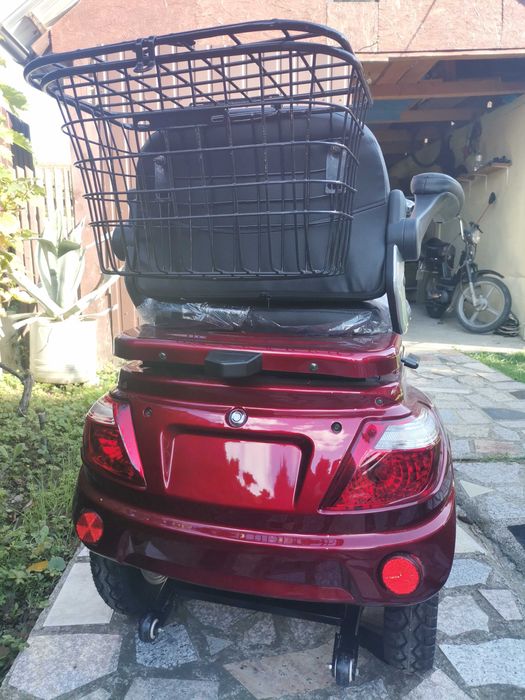 Vând triciclu electric