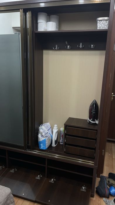 Продам шкаф в прихожию!