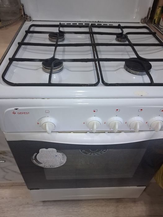 Продам газплиту Гефест
