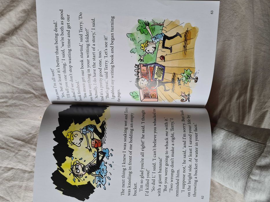 13 Storey Treehouse цветно издание