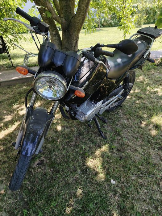 Motocicleta Yamaha YBR 125