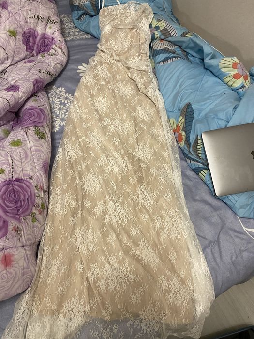 Белое вечерние платья