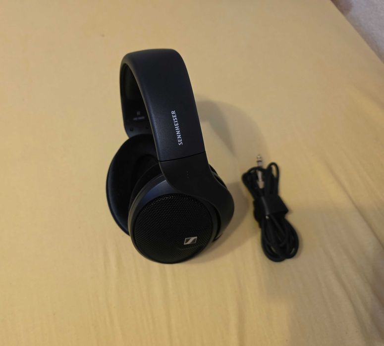 Casti Sennheiser HD 560S, noi.