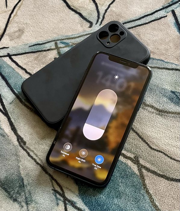 Vând iPhone 11 PRO Midnight Green / 100% bateria !