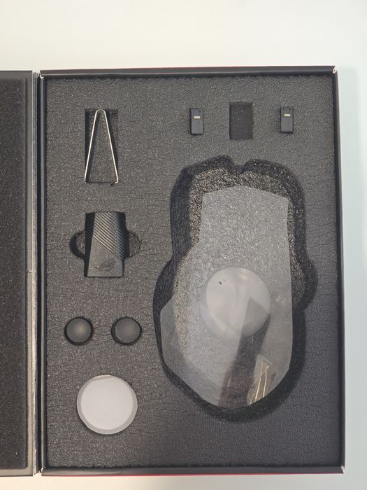 Mouse Asus Rog Chakram X Origin Garantie pana in Aprilie  2027