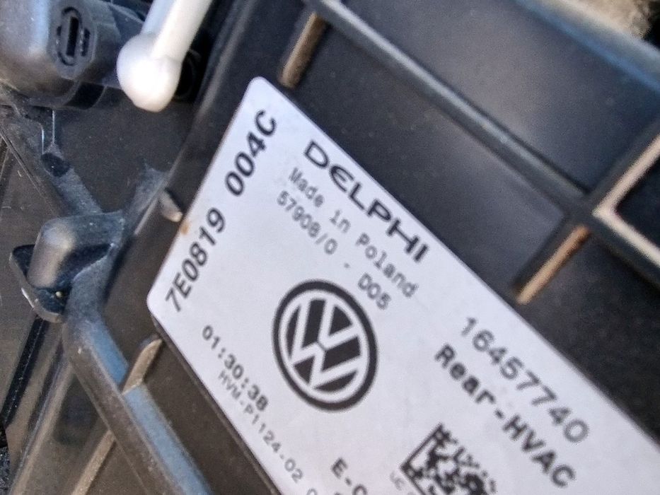 Aeroterma spate Volkswagen Transporter 5 Facelift [Fabr 2004-2013] 7E0