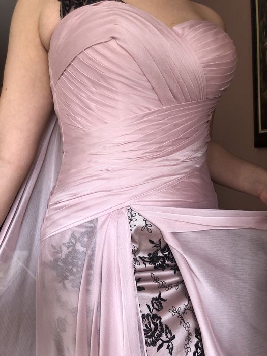 Дизайнерска Официална рокля