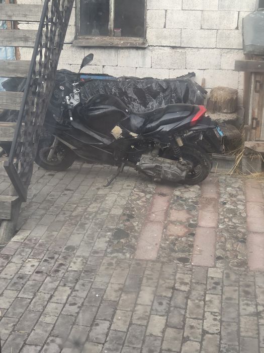 Продам мопед хорнет 180к