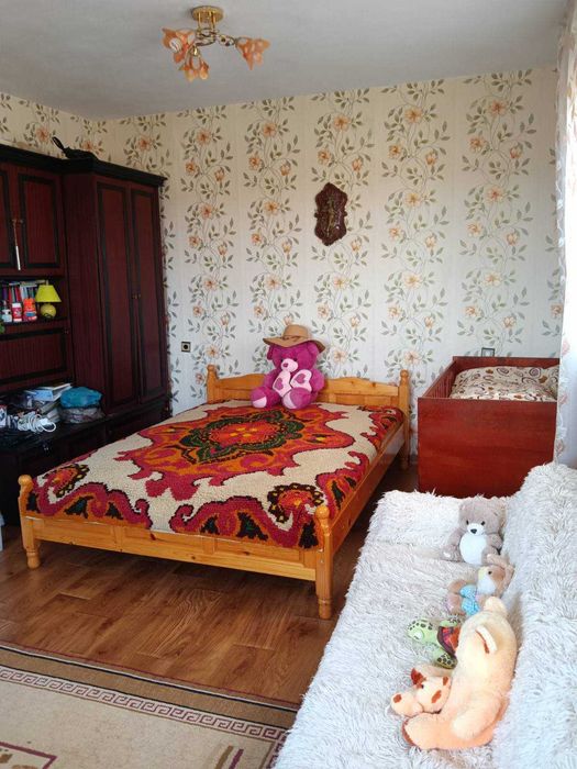 Двуетажна къща в Малина