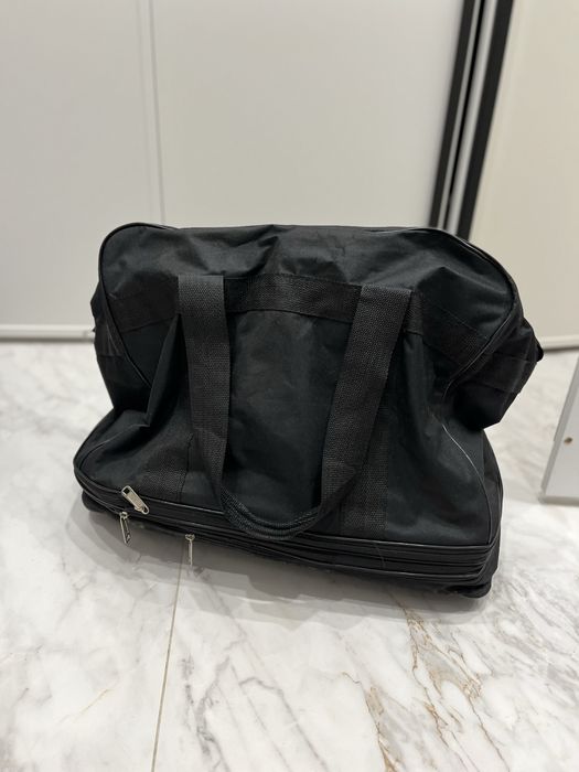 Продам сумку на колесах