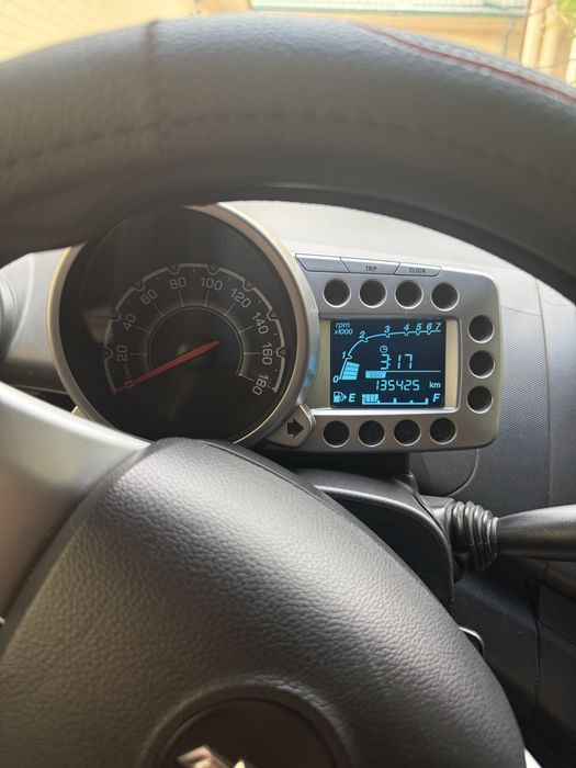 Spark avtomat 2011yil 135000 probeg