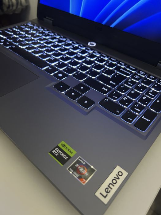 Lenovo LOQ 15ARP9 – Gaming – RTX 4050 – 16GB RAM – Garanție