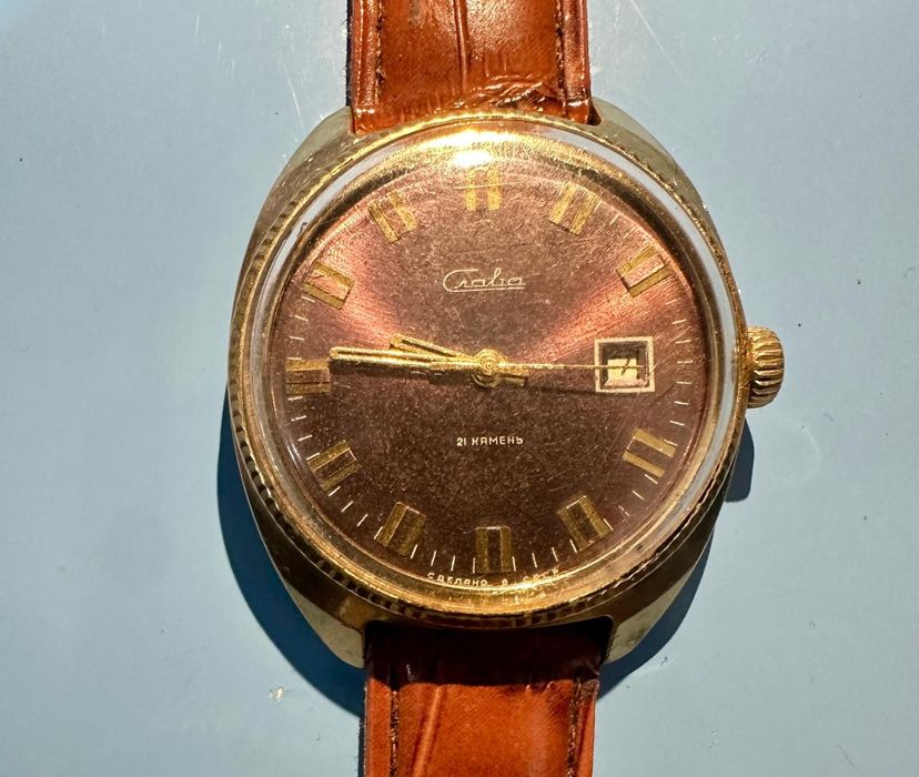 Часы Слава СССР.21 камень