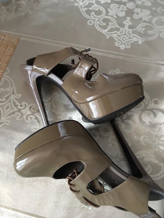 Продам босоножки 36 рр